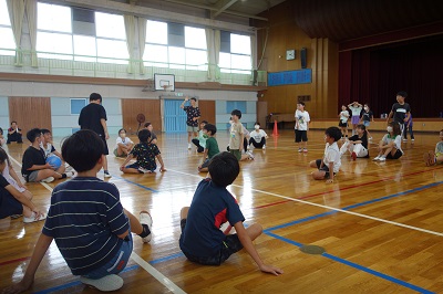 １