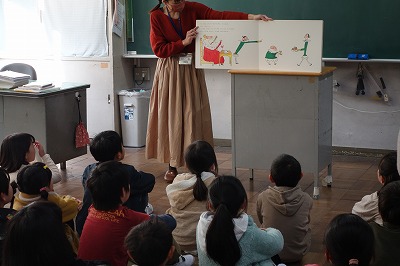 ５