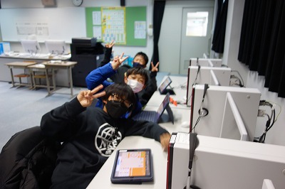 コンピュータークラブ