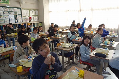 給食