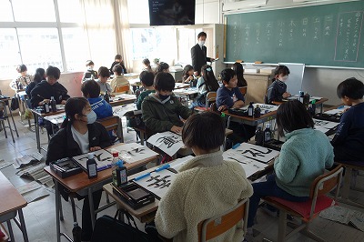 3年