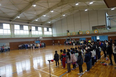 全校合唱