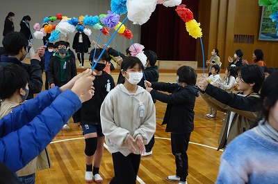 6年退場