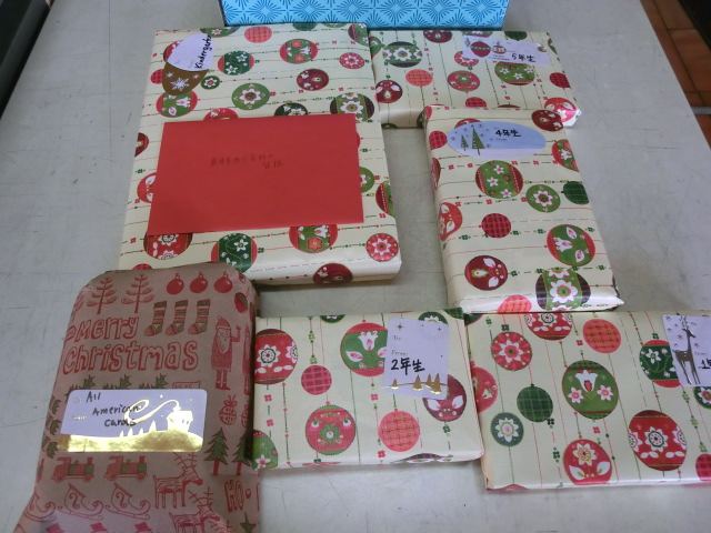 マロニー小学校から届いた年賀カード