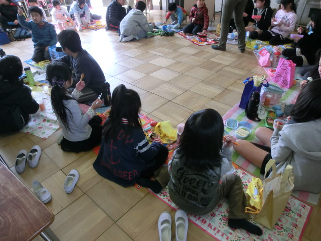 にこにこランチ