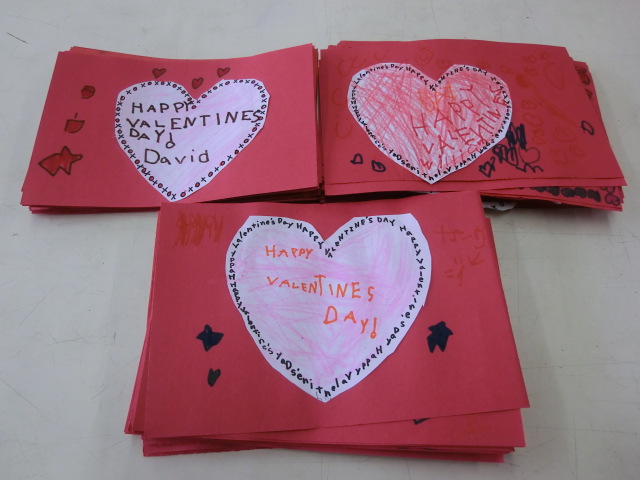 マロニー小学校からバレンタインカード